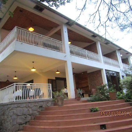 Bed and Breakfast Hospitality Connect Кампала Екстер'єр фото